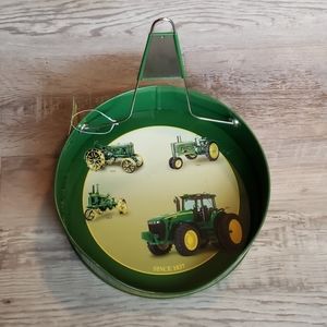 John deere paper plate holder